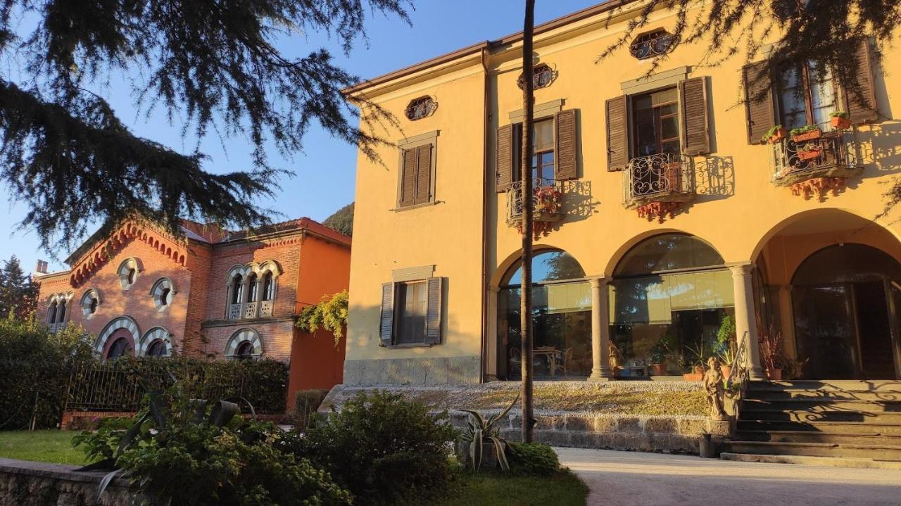 Villa Riva Lago - Apartment With Parking Tavernola Bergamasca Dış mekan fotoğraf