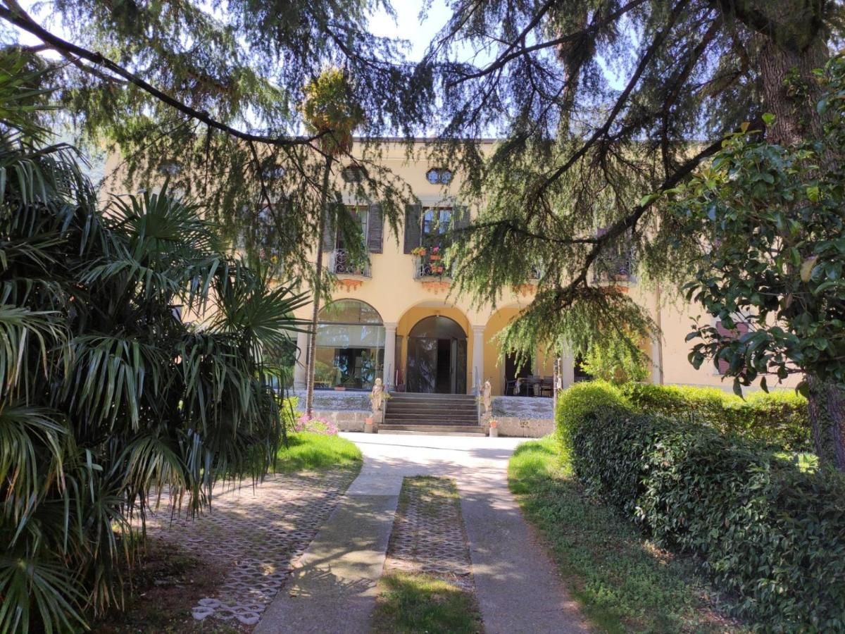Villa Riva Lago - Apartment With Parking Tavernola Bergamasca Dış mekan fotoğraf